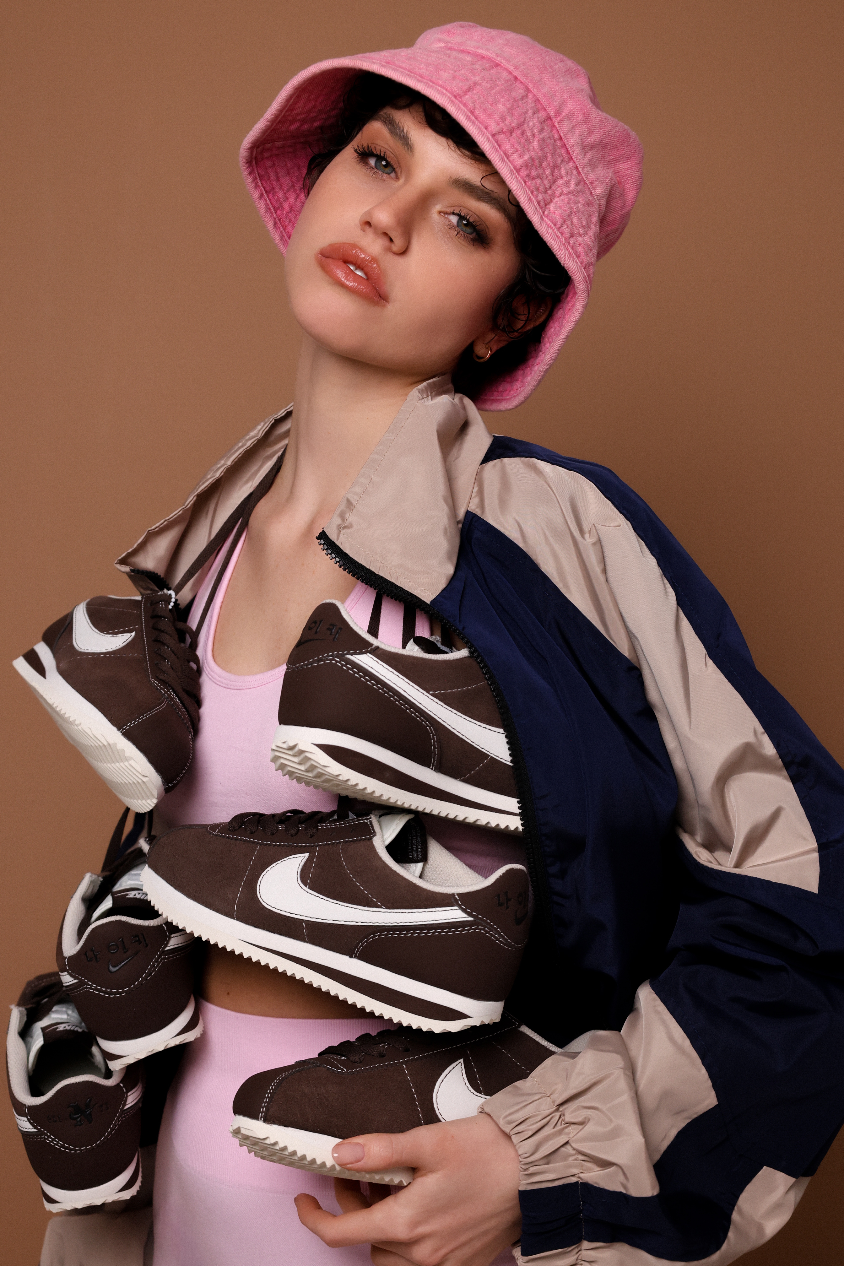 Нога на ногу